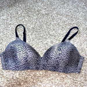 Victoria’s Secret Lightly Lined Wireless Bra Leopard Print 38C